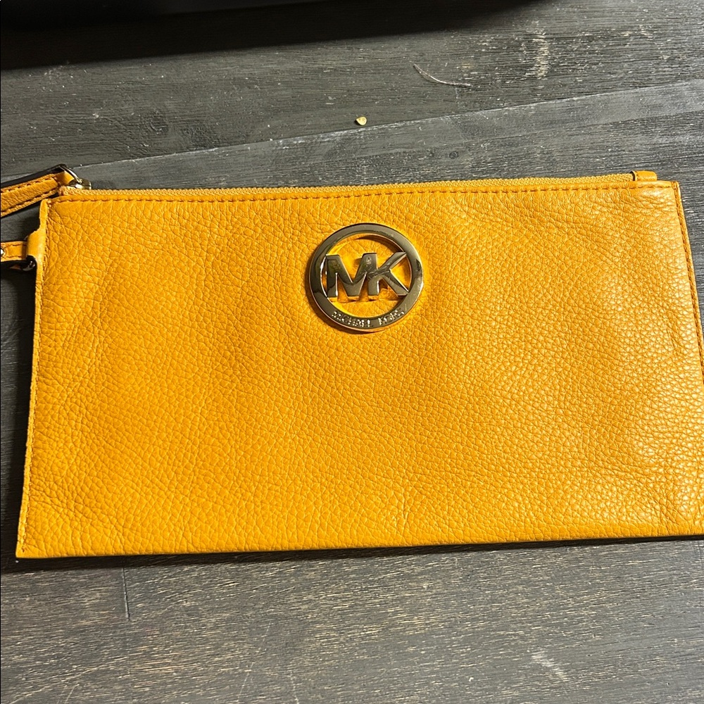 Michael Kors Vibrant Yellow‎ Orange Clutch - Picture 2 of 5